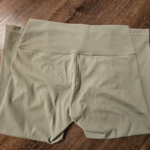 Lululemon Leggings- Size 12 - Picture 3 of 5